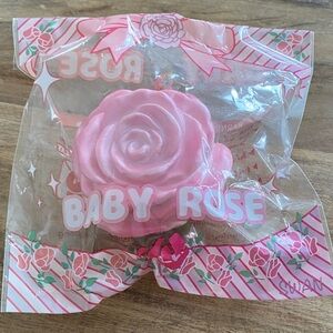 Swan baby rose squishy